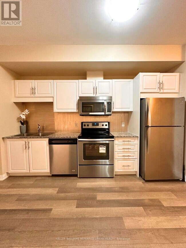 Photo du bâtiment - 9506-9506 Markham Rd