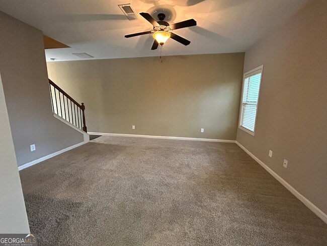 Building Photo - 607 Summit Pt