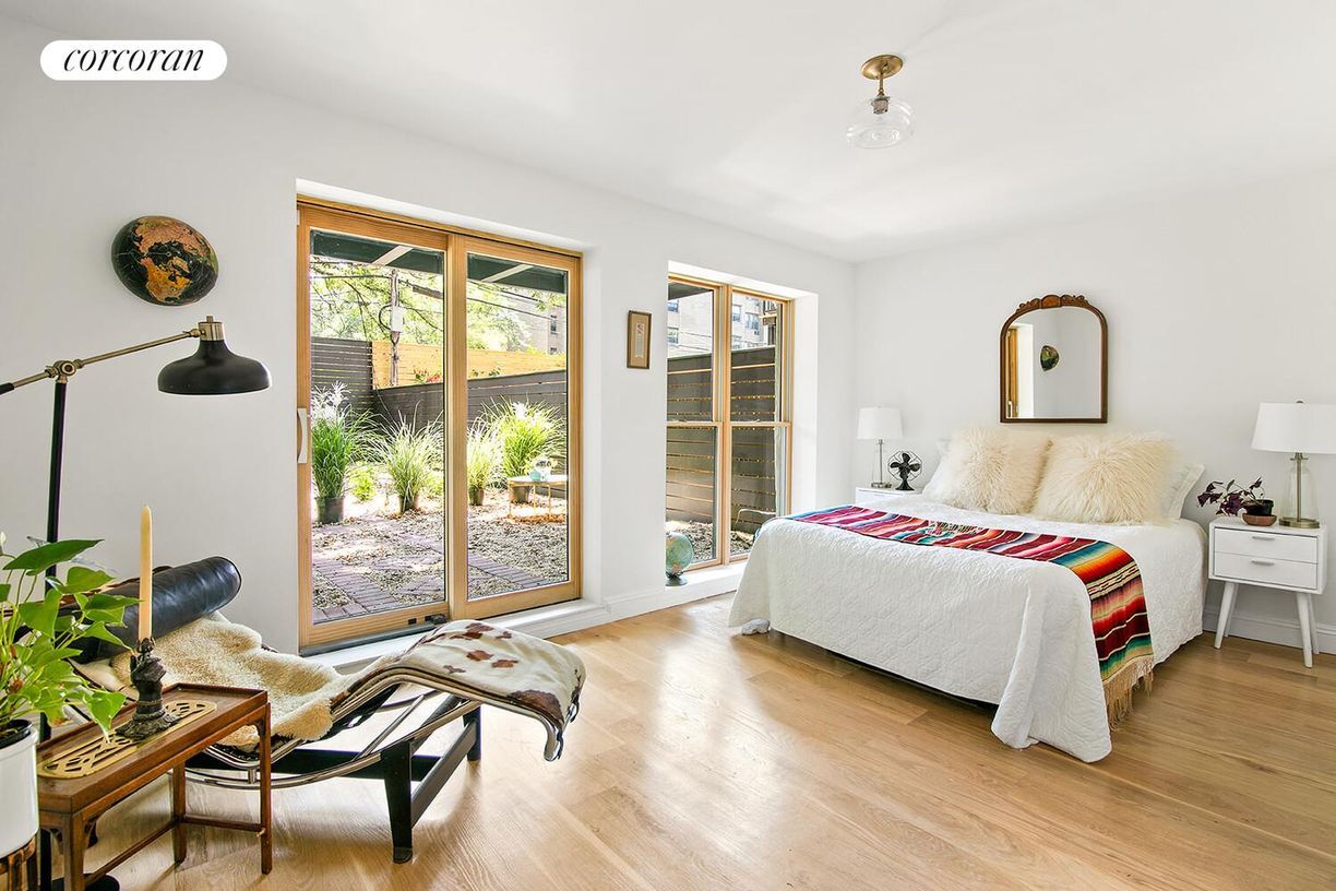 Foto principal - 190A Decatur St
