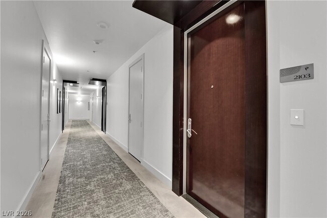 Foto del edificio - 4575 Dean Martin Dr