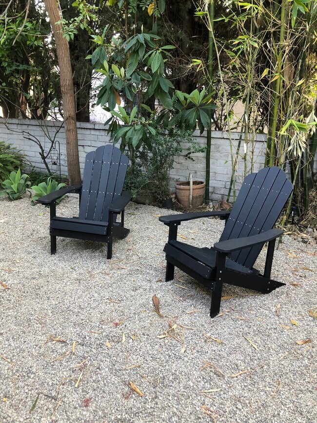 Gravel patio - 11452 Riverside Dr