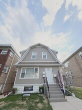 Building Photo - 2618 73rd Ave