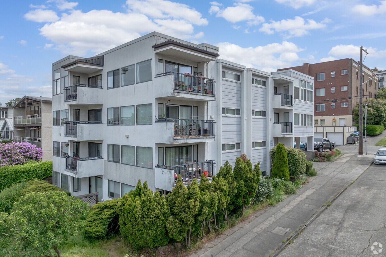 2200 Minor Ave E Seattle, WA 98102 - Minor Terrace Apartments
