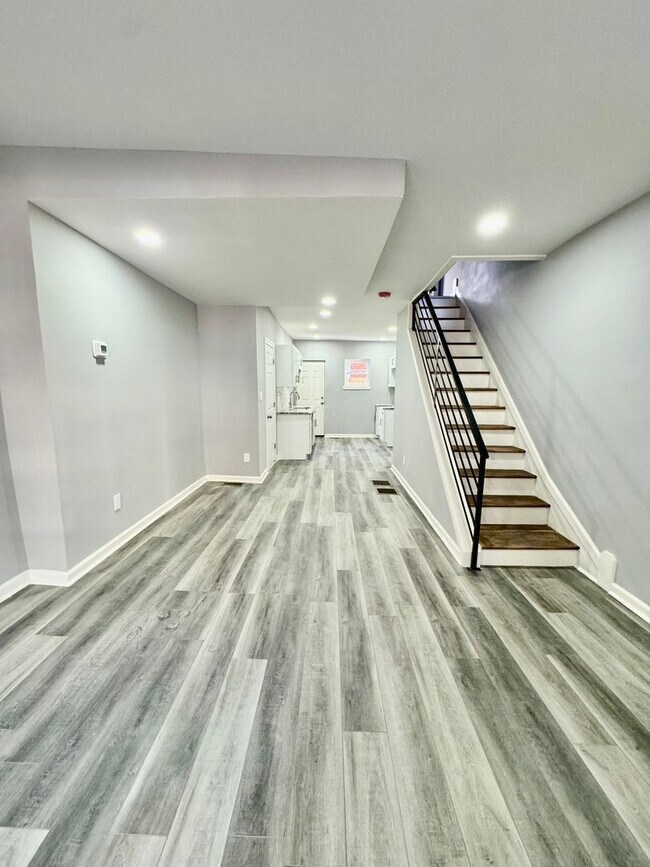 Foto del edificio - Anika Homes 3 Bedroom