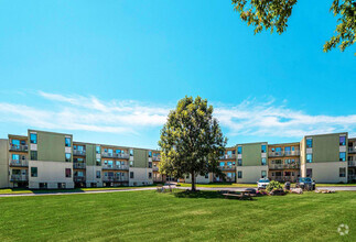 Building Photo - Treeview Apartments