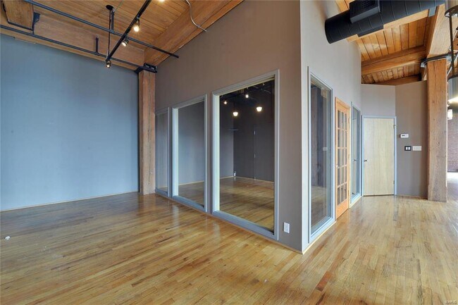 Building Photo - 507 N 13th St