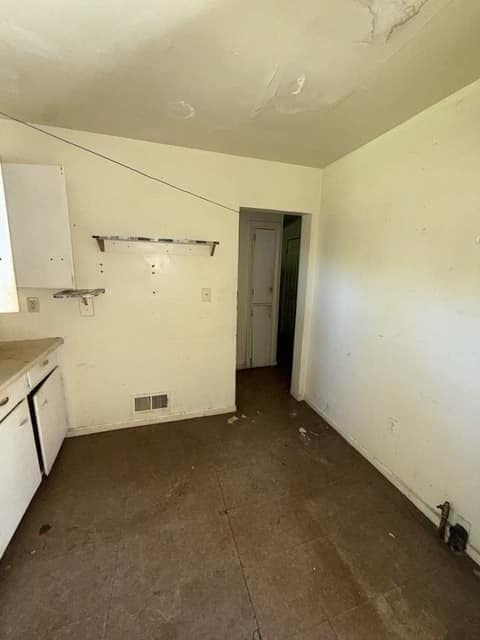 Building Photo - 3501 Milbourne Ave