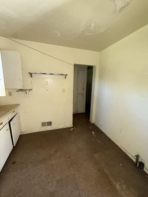 Foto del edificio - 3501 Milbourne Ave