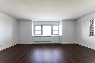 Interior Photo - Parc Frontenac