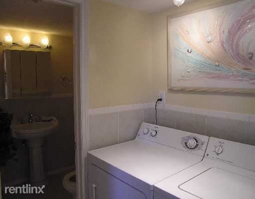 Building Photo - 2245 White Pine Cir