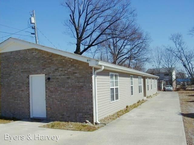 Building Photo - 209 Lexington Dr