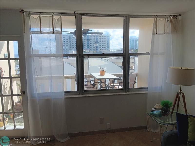 Primary Photo - 305 N Pompano Beach Blvd