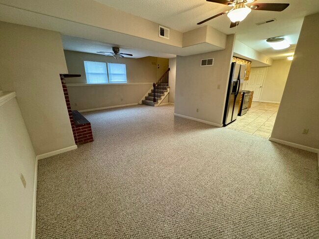 Building Photo - 6307 Noland Rd