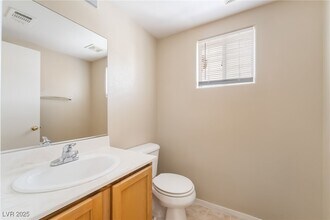 Building Photo - 6888 Bronze Meadow Ave