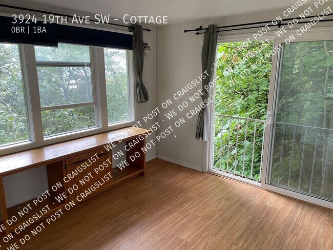 Building Photo - Cute Pigeon Point Open 1 Bedroom Cottage