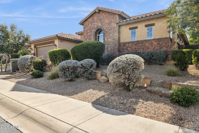 Building Photo - 5907 E Calle de Las Estrellas Rd