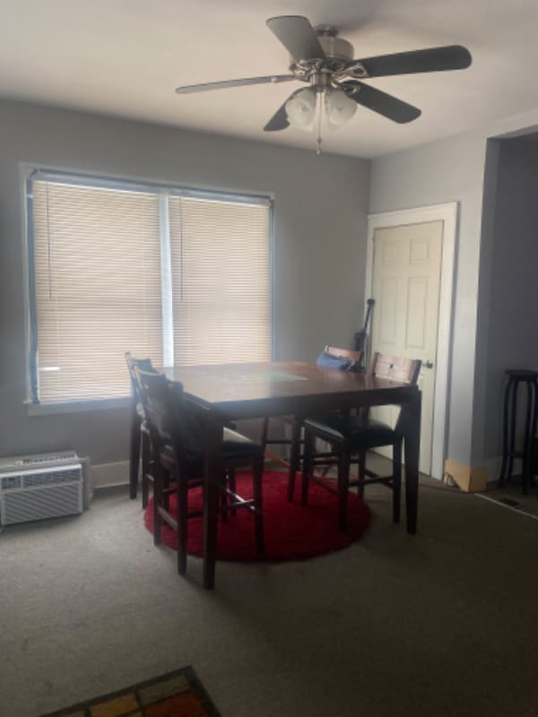 Building Photo - 2749 Carter St