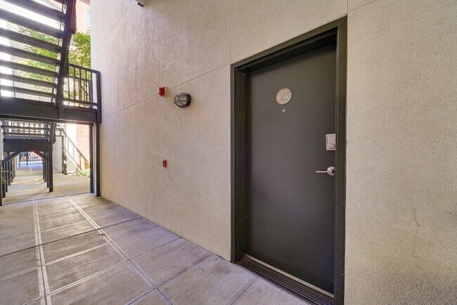 Front Door - 1st Floor (elevated from street) - 1009 NW Hoyt St
