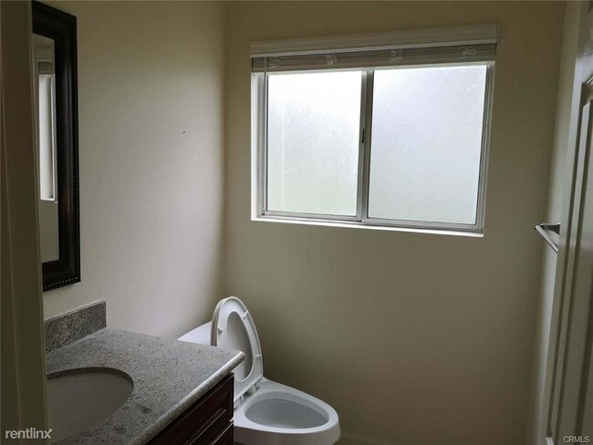 Foto del edificio - 16235 Sierra Ridge Way