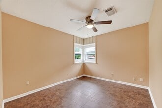 Building Photo - 4826 Redfish Reef Dr