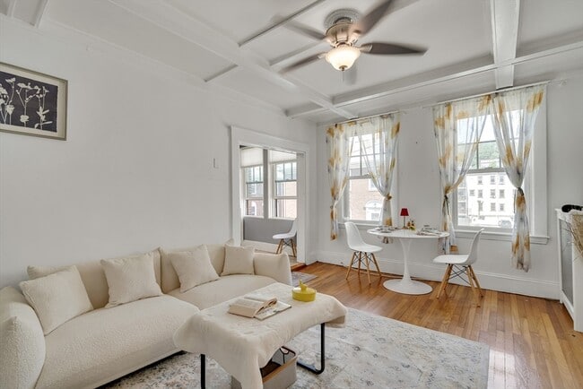 Building Photo - 130 Sutherland Rd