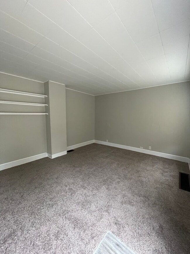 Building Photo - 1428 Grove St