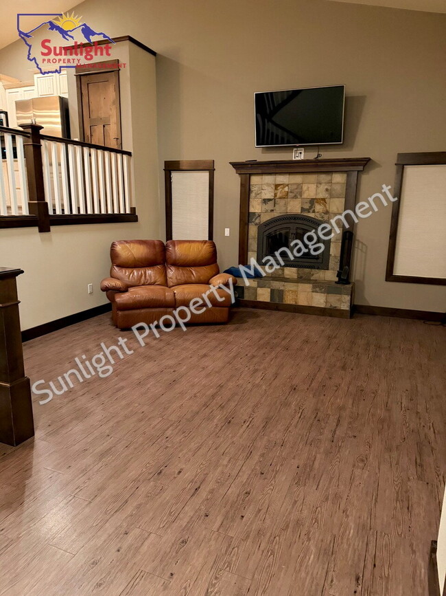 Building Photo - Spacious Country Home with 5 Bedrooms, Movie Room & Stunning Open-Land Views