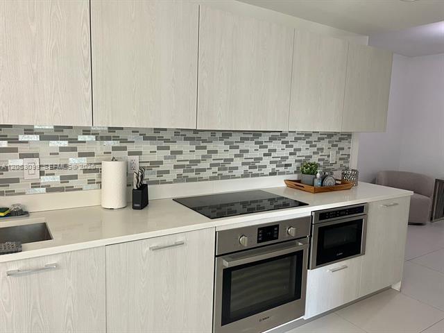 Foto del edificio - 501 NE 31st St