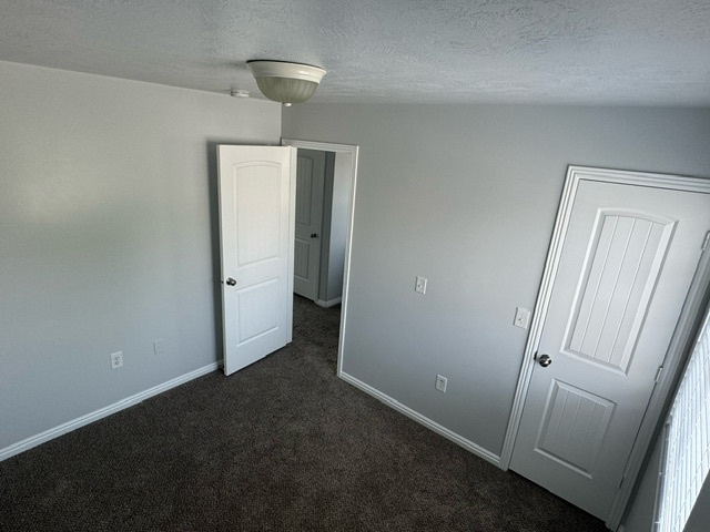 Primary Photo - 163 Savannah Ln