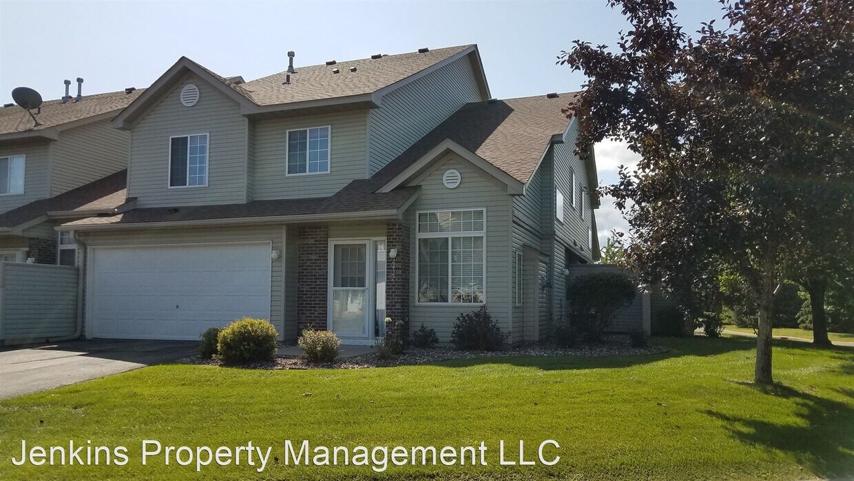 Primary Photo - 2 br, 1.5 bath House - 2427 Oakridge Circle