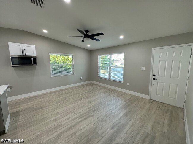 Foto del edificio - 7225 Buchanan Rd