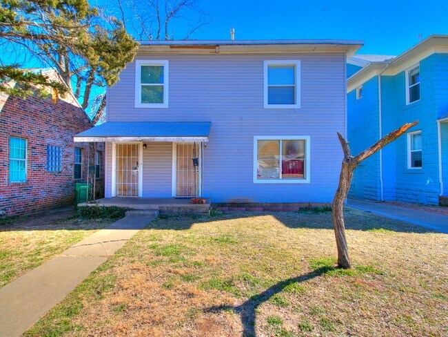 Foto del edificio - Cute Duplex - Upper Unit!