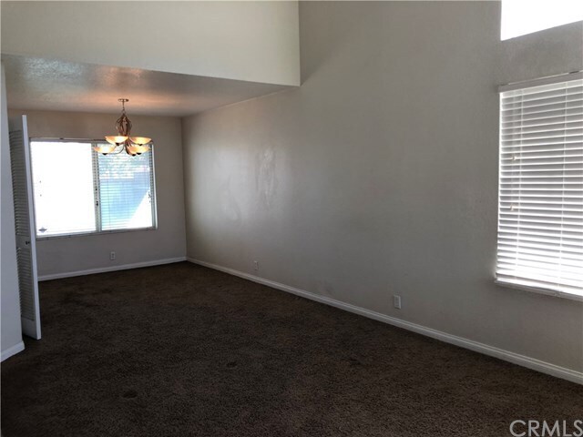 Building Photo - 2705 Applewood Dr