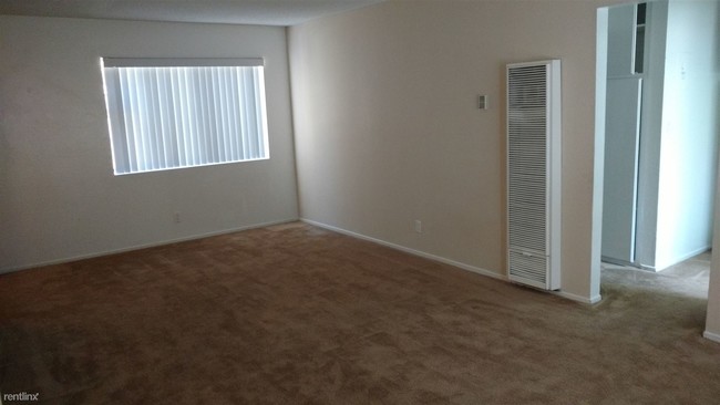 Foto del edificio - 12638 Cedar Ave