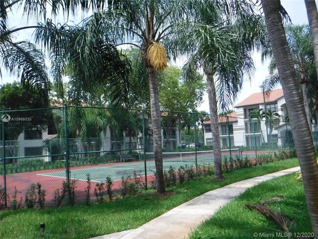 Foto del edificio - 510 S Park Rd