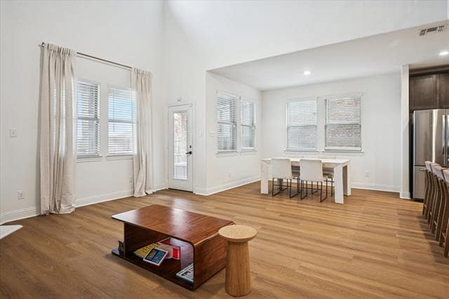 Building Photo - 11213 Canyon Mine Dr