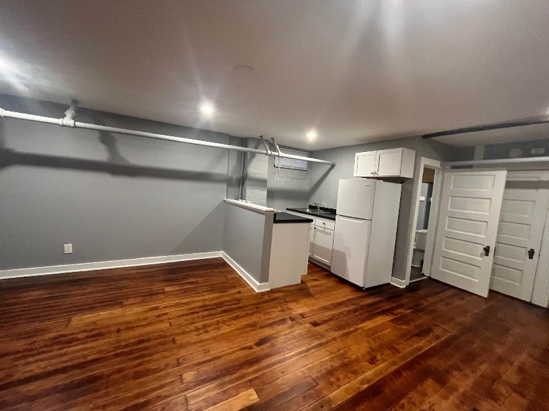 Foto principal - 1830 N Oakland Ave