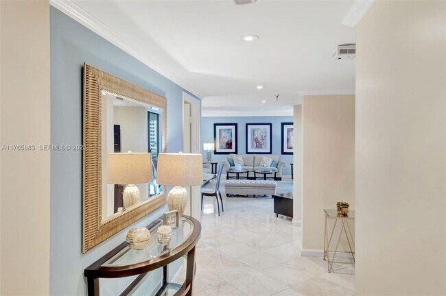 Foto del edificio - 520 Brickell Key Dr