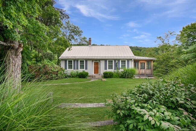 Foto del edificio - 2 Valley Rd