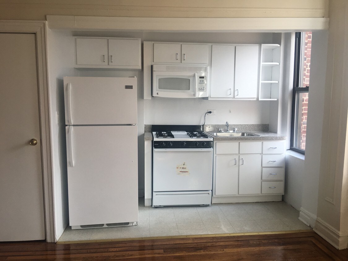 Primary Photo - 140-40 Beech Ave
