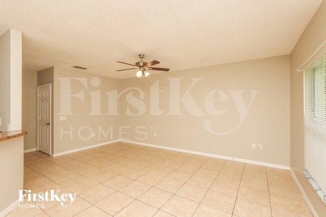 Foto del edificio - 150 Empress Ave