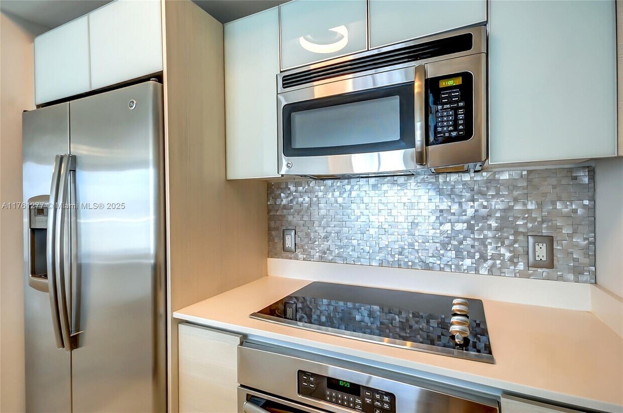 Foto principal - 4250 Biscayne Blvd