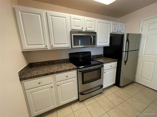 Building Photo - 12884 Ironstone Way