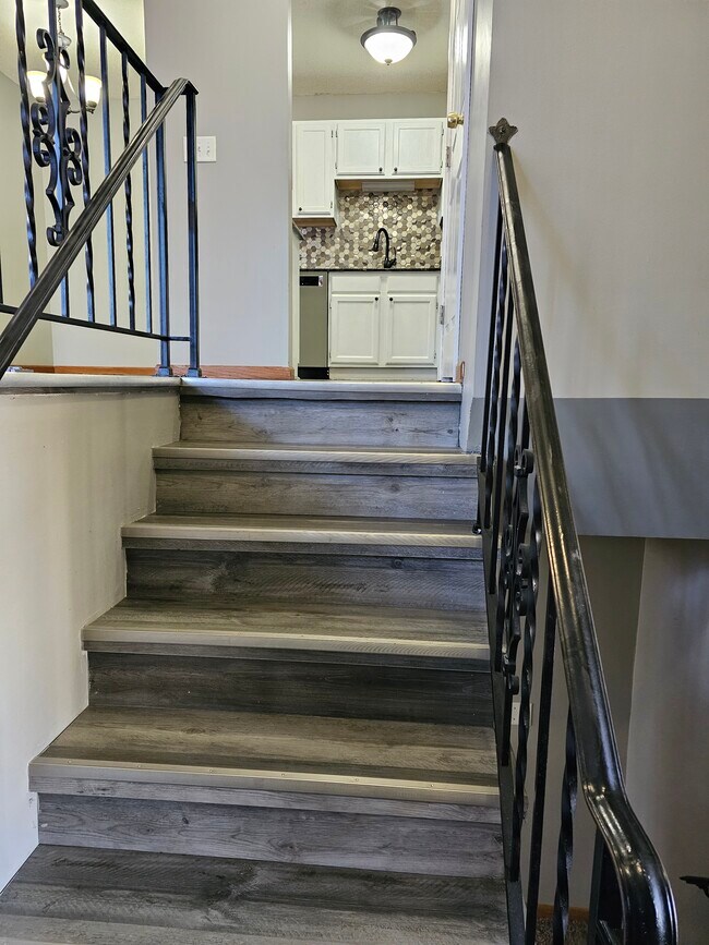 7360 Vinewood Ct, Osseo, MN 55311 Townhome Rentals in Osseo MN