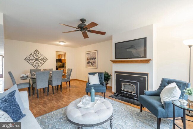 Foto del edificio - 4502 Adams Ct