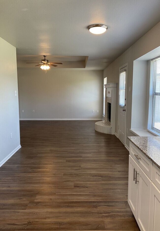 Building Photo - 4208 Shagbark Dr