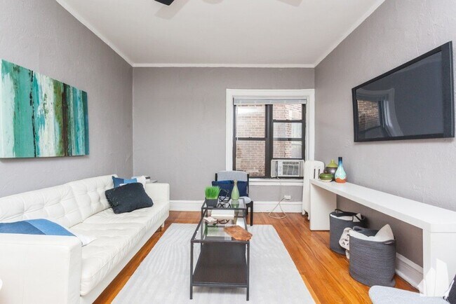 Foto del edificio - 629 W Cornelia Ave