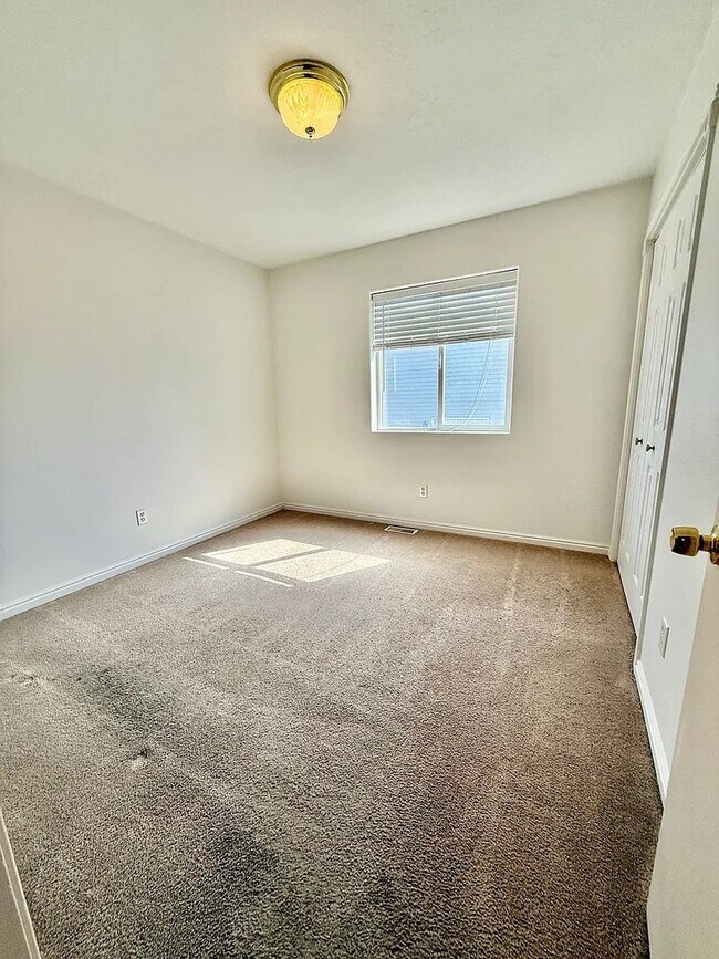 Foto del edificio - 1639 Roy St