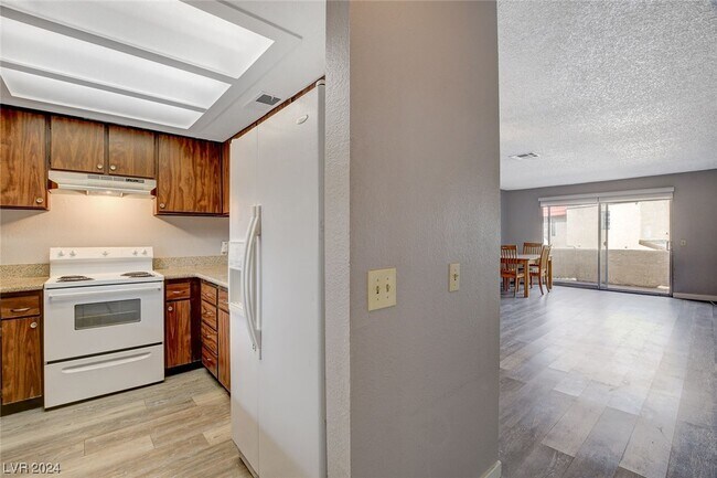 Building Photo - 1712 Jupiter Ct