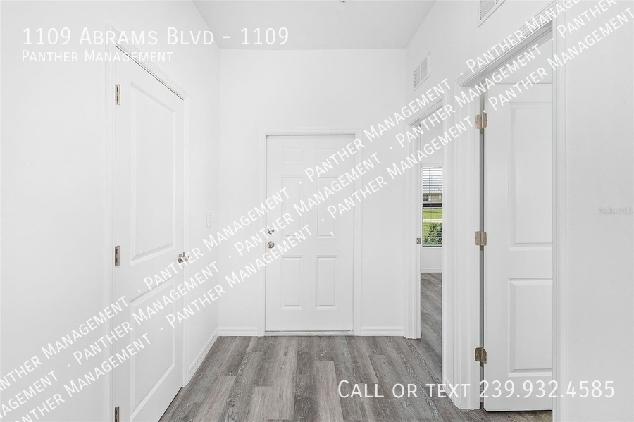 Foto principal - 1109 Abrams Blvd